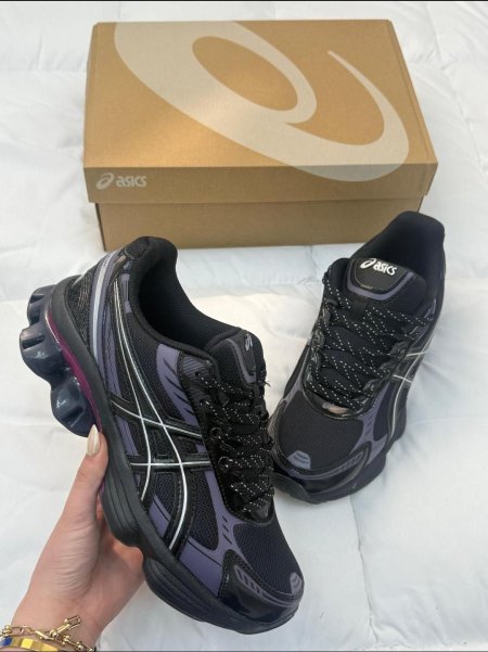 נעלים asics